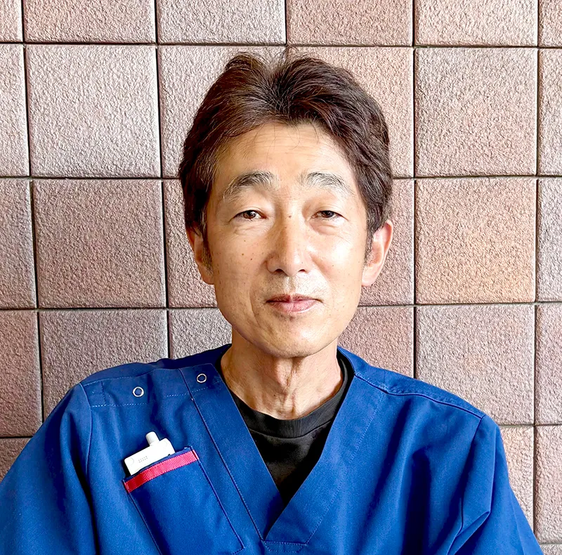 院長　塩出 宣雄